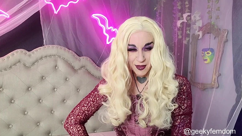 Geeky Femdom: Hocus Pocus - їдять пизду з відьмою