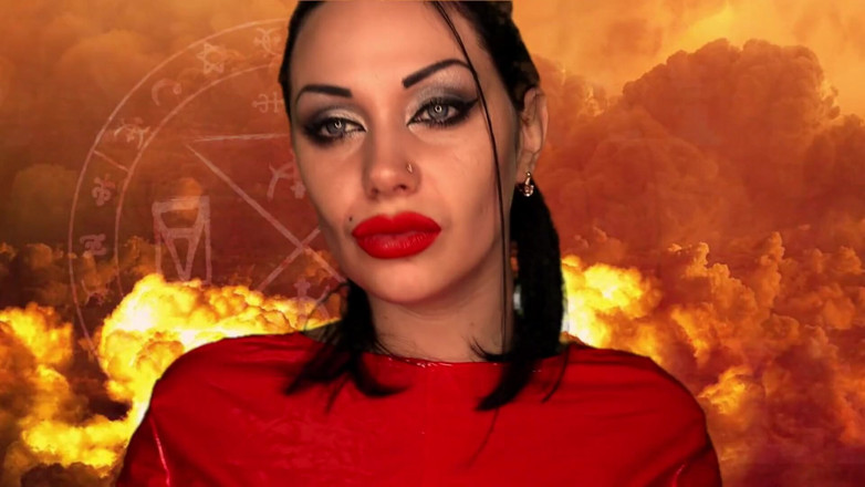Goddess Misha Goldy: bejatku di dalam! Devour Fetish!
