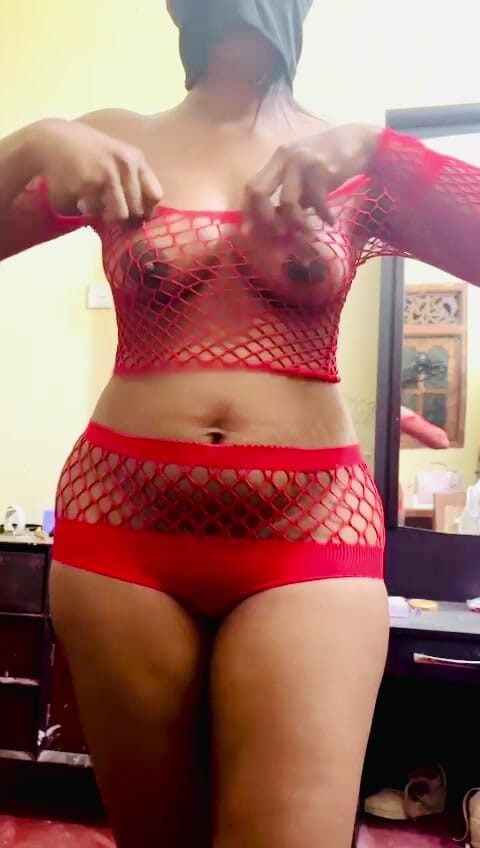 Sweetysingle: Da, sunt atât de excitată gagică