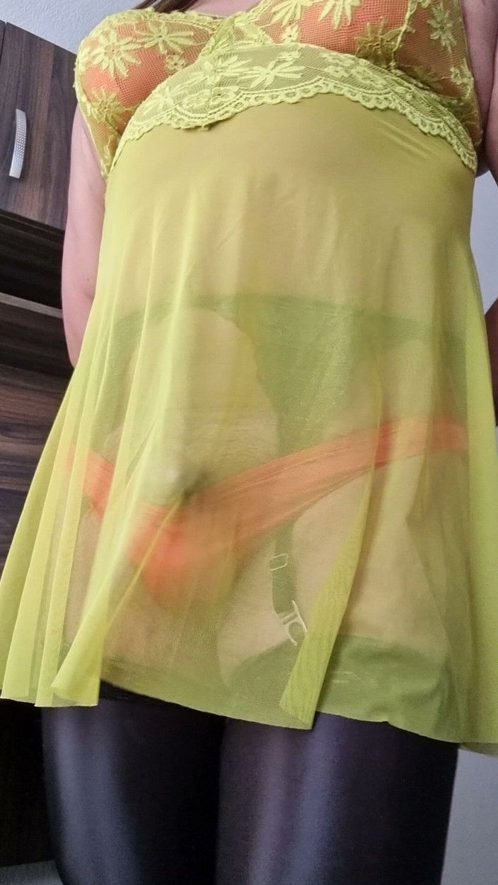 Sexy shinny clothes: Boneca de bebê transparente sexy e sugestiva, lingerie vermelha