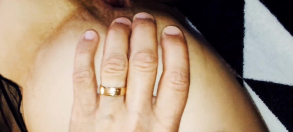 Hotlia: 마누라와 하드코어 애널