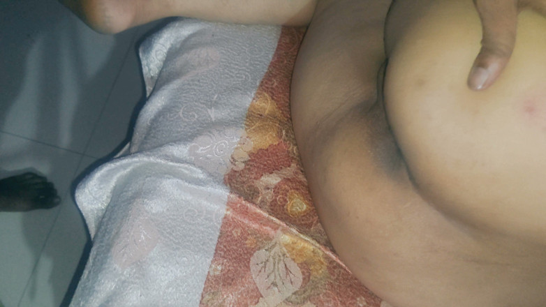 ThreesomeMeenaRocky: Hermosa india madrastra tiene coño y culo follada duro por...