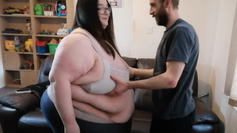 SSBBWLadyBrads: SSBBW bely and slave lift &amp; lifted fat fat goddess