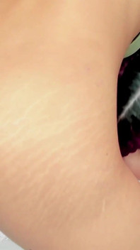 Pertunjukan fingering intens lesbian hot lesbian