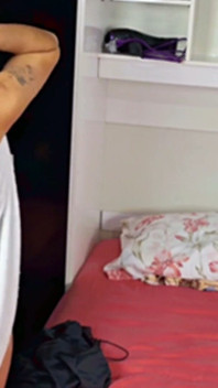 Faire Une Farce Avec Sa Femme: Le Cocu a Laissé Le Mangeur Dans L’armoire Pour Se Retrouver Au Moment Du Sexe!