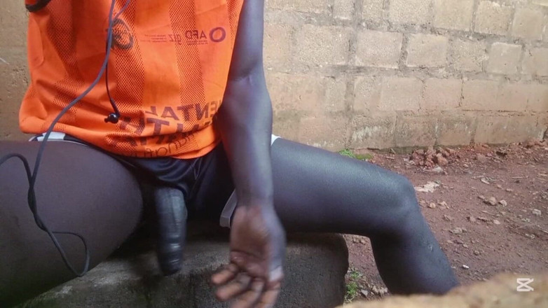 Hongi: Biar saya kongkek ibu tiri awak tolong dengan zakar hitam 12...