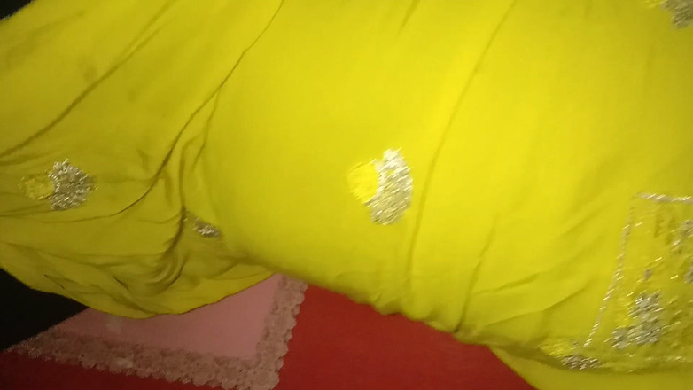 Deshi women: 18 anni indiana bella ragazza arrapata del villaggio, scopata duramente...