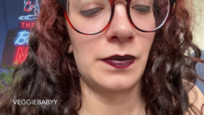Veggiebabyy: Zkouším všechny mé rtěnky