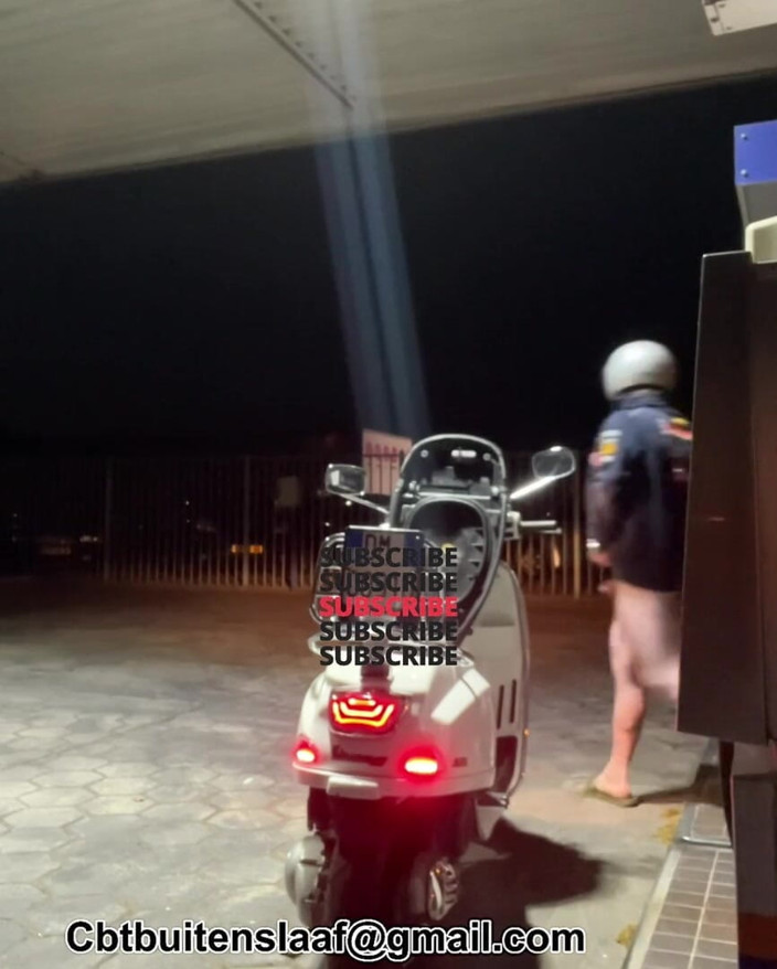 No limit cbt slave: Bogel di luar rumah