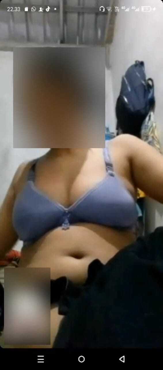 Astriana88: Su cara todavía es un secreto.