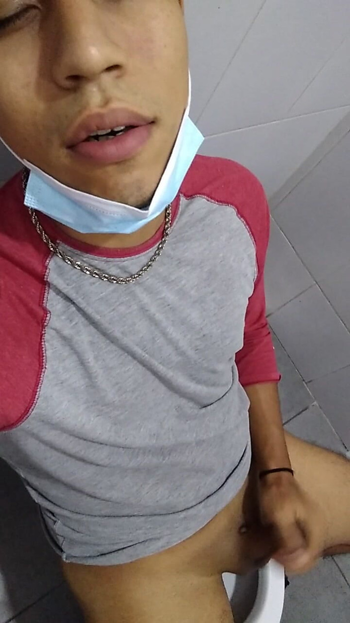AlexAlejandro13: Venendo in bagno