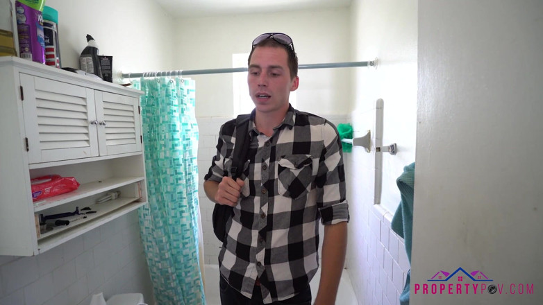 Helpless Boys: Property POV - Wes Kraves - Au service du locataire