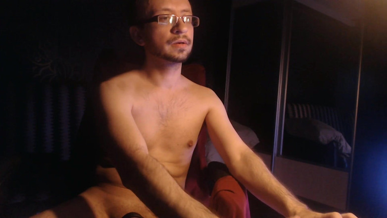 Alex Metallov: Szarpię się na pokaz kamerze internetowej