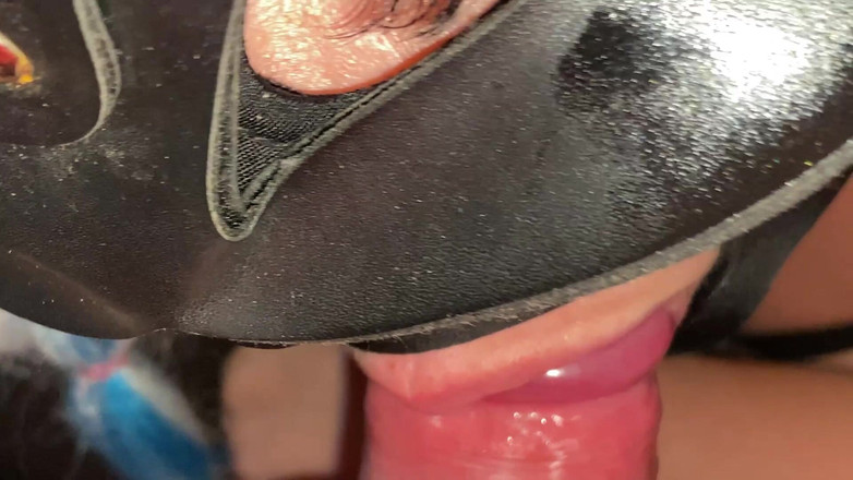 Misis SexQeenOrgasm: Ik Besloot Mijn Buurman Te Pijpen Met De Close-up