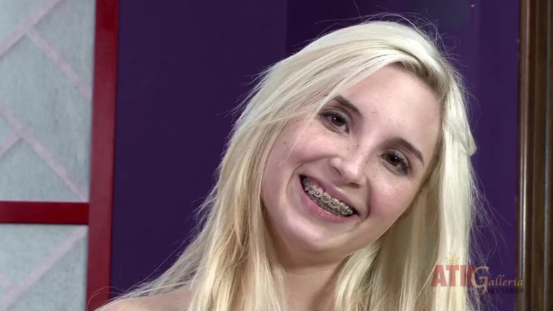 ATK Fans (Solo): Young girl with nice boobs enjoys solo fun