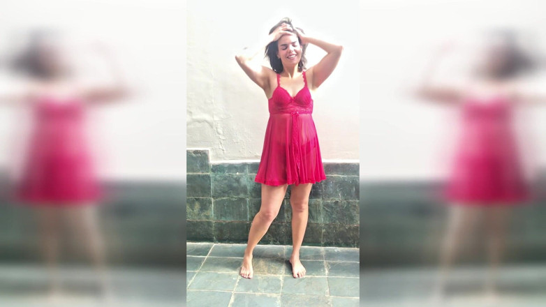 Sabrina Kat: Thử quần áo: vui vẻ dưới ánh nắng mặt trời