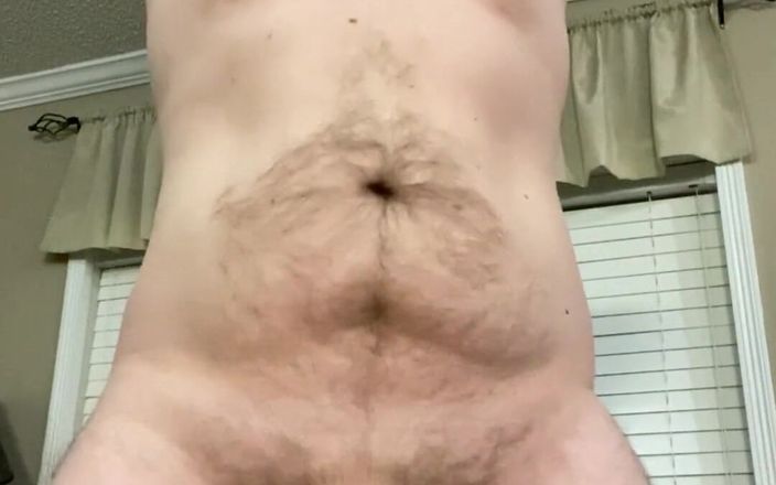 RealBigDill: Touro servindo sua esposa. Olha como sua esposa está feliz...