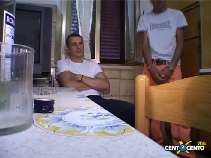 CentoXCento Italia: Soap and Water Sluts (film Completo Centoxcento)