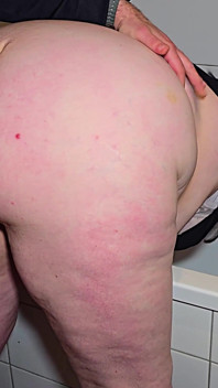Enorme rabo da meia-irmã me pega tirando fotos