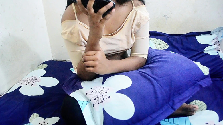 Favorite obsession: Znalazłem prezerwatywy w torbie mojej przyrodniej siostry, a teraz chcę...