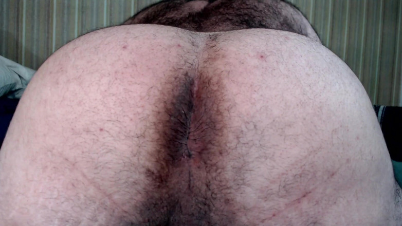 BullMuscleJoe: Bullmusclejoe muestra su culo árabe marrón oscuro