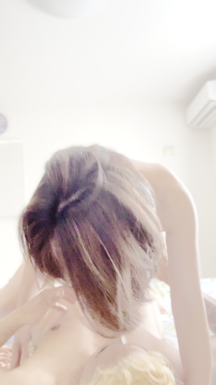 ricky1717Cycle: Verrückter erster sex mit nachbarin, die sie mich machen ließ!