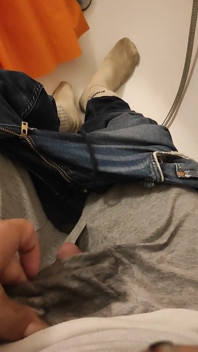 Dirty Pig Hammer on It, Pissing and Socks Toilet