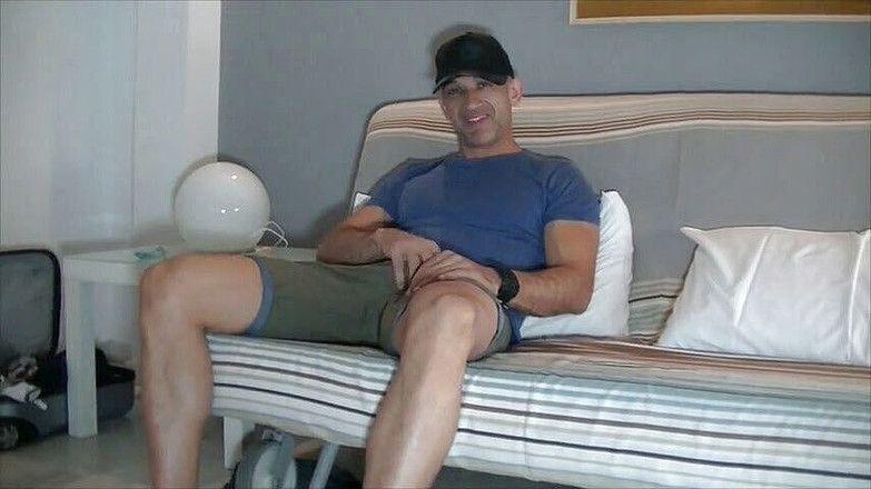 Gaybareback: 匿名のまっすぐな男の巨大なコック