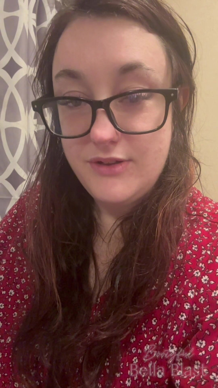 BellaBlast: Awek montel dengan mata kenalan kentut dan balak menjilat sudut...