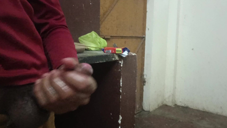 Brijesh 270: Mi esposa me deja sola en casa pero mi vecino...