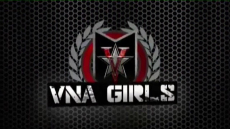 WydeSyde By Sara Jay: Tante girang semok sara jay menunjukkan kepada kita rutinitas latihan...