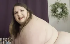 SSBBW Kayla Peach Oils Boobs, Belly, and Booty