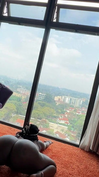Seks di gym sama cewek semok kulit hitam (video lengkap)