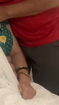 おばさんと男の子は上手に遊んで、今までにないほどファックしました