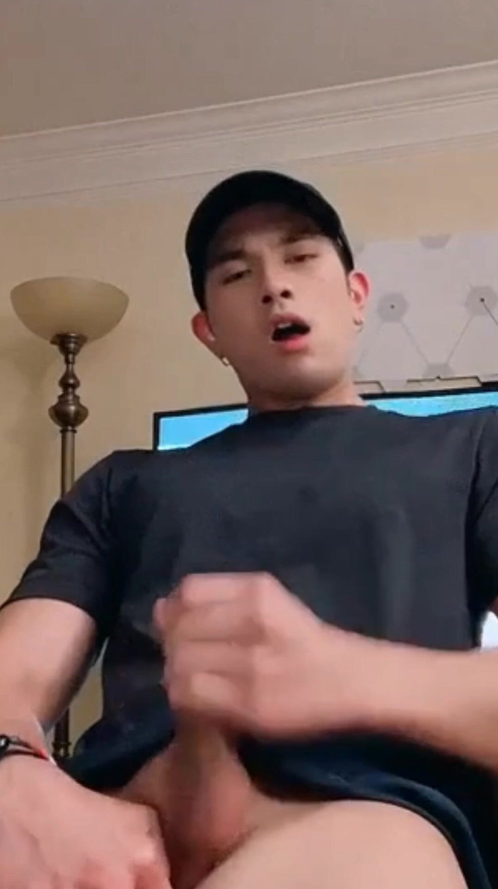 Louswee: "Solo Morning Wake Up - Tâm trạng tự nhiên và nó...