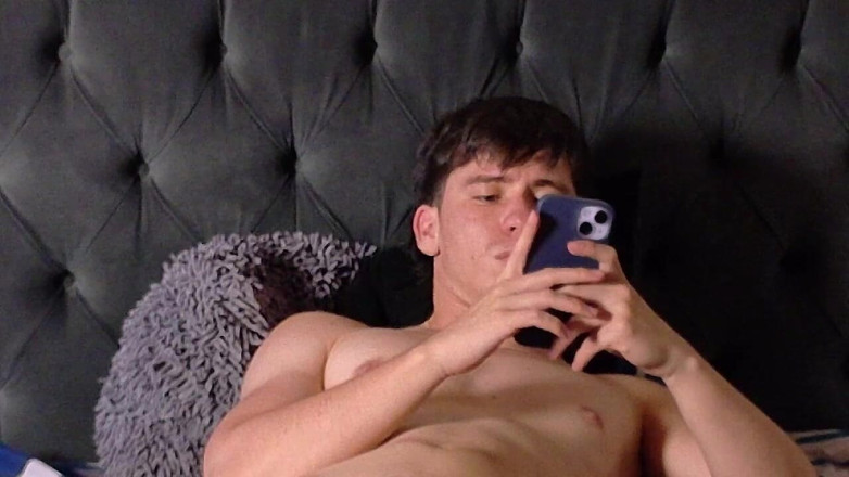 Icyhot707: Fund delicios pe pat Foarte delicat