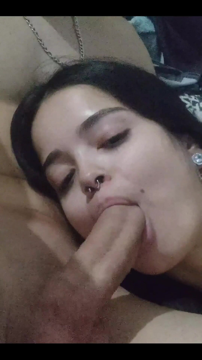 Debora Mendes: Fazendo oral à noite