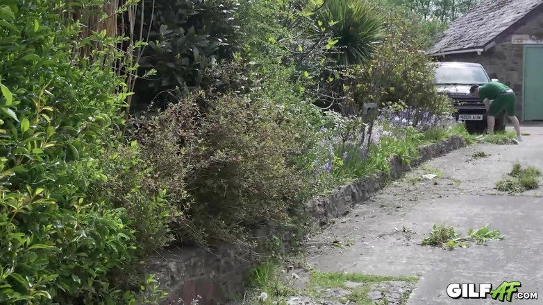 Gilf AF: 흑형 대물 에게 따먹히는 거유 밀프