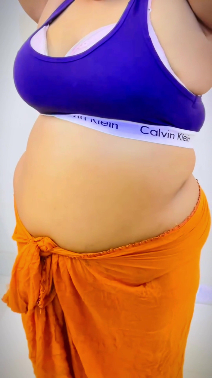 Your Boy's Cum: Mallu culo grosso indiano Tamil Bhabhi cerca di fare sedurre...