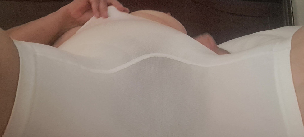 Mommy big hairy pussy: Att ta tag i skalet ovanför trosorna, hur tjockt och...