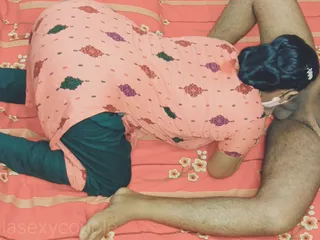 Hintli evli kadın aldatıyor