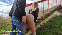 S-Wife Katy: S-fru Katy riskabelt knullad på en fullsatt motorväg och arrangerade...