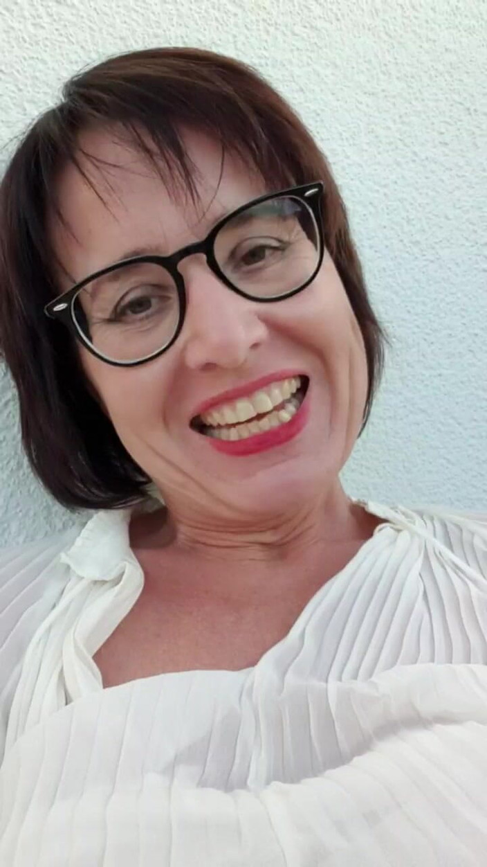 JulieEroticDress: Angelo bianco che squirta all'aperto