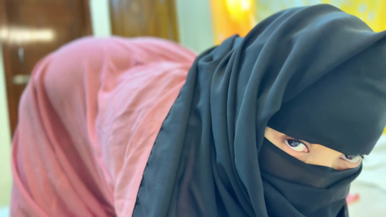 Aria Mia: Jsem sám 18letá teenagerka v hidžábu &amp; Niqab Sexy holka Mám velký...