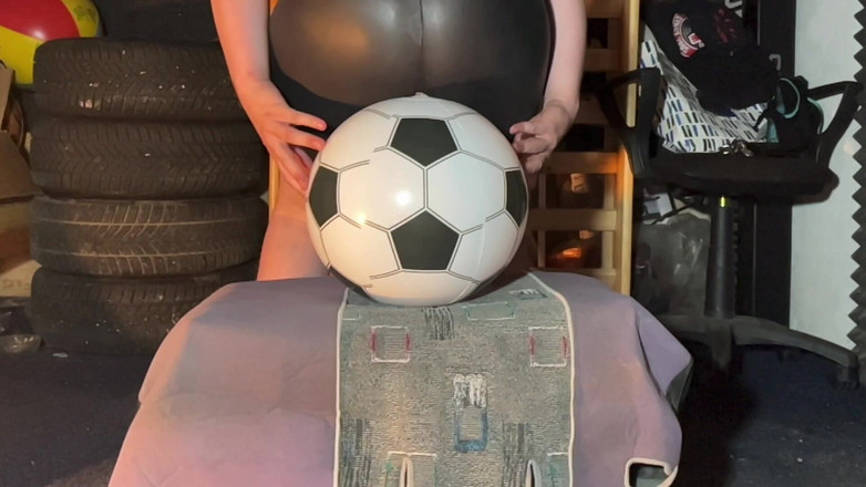 BeachBallsDuo: Levné Vs Drahý plážový míč? 26 plážových míčů testováno proti naší...