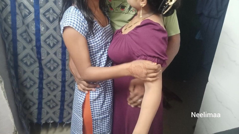Neelimaa: Seks bertiga India.