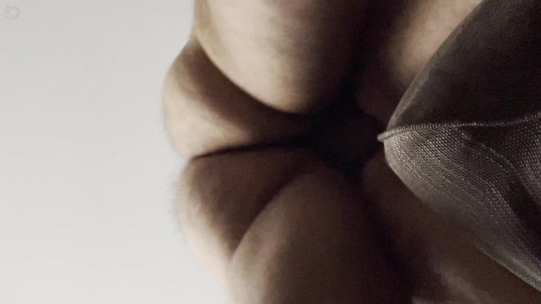 boyhaze: सोफे पर सौतेले पापा की चुदाई