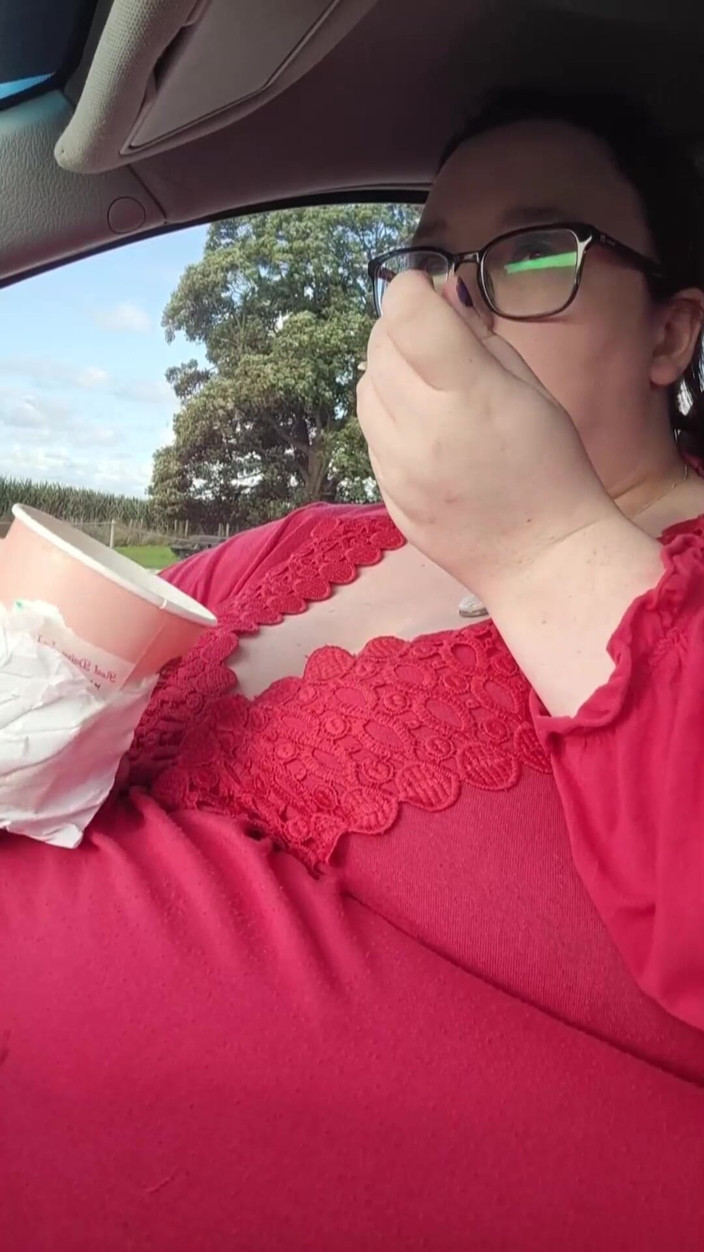 SSBBWLadyBrads: Mehr eiscremes füllung, sSBBw