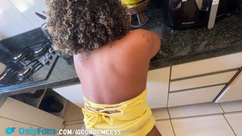 Dom Igor: Zavolala Jsem Kamarádce, Když Jsme Byly Samy Doma.