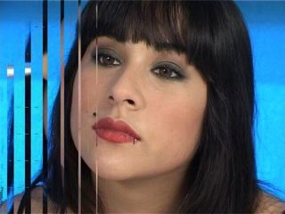 Argentina Latina Amateurs: Amateur rondborstige latina Lorena heeft haar make-up geruïneerd met heet...